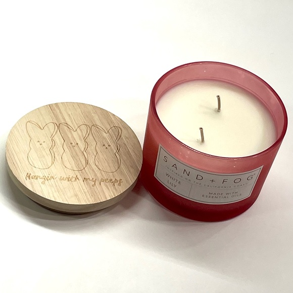 Sand And Fog White Lily Scented California Candle Made With Essential Oils NWT - Picture 2 of 8